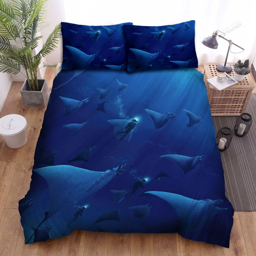 The Wild Animal - The Divers Swimming Beside The Ray Fish Bed Sheets Spread Duvet Cover Bedding Sets 10