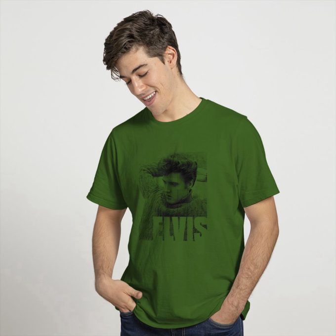 Elvis Presley Relaxing Poster T-Shirt For Men And Women 3