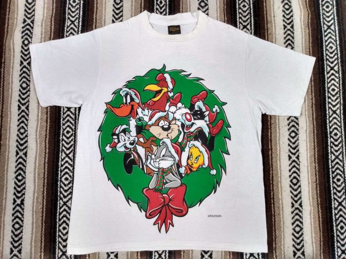 Looney Tunes Christmas Vintage T Shirt 4