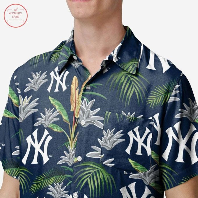 New York Yankees Victory Vacay Hawaiian Shirt 1