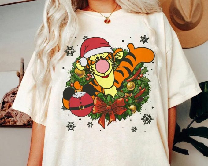 Tigger In Christmas Wreath T-Shirt Tis The Season Double Sided T Shirt 3