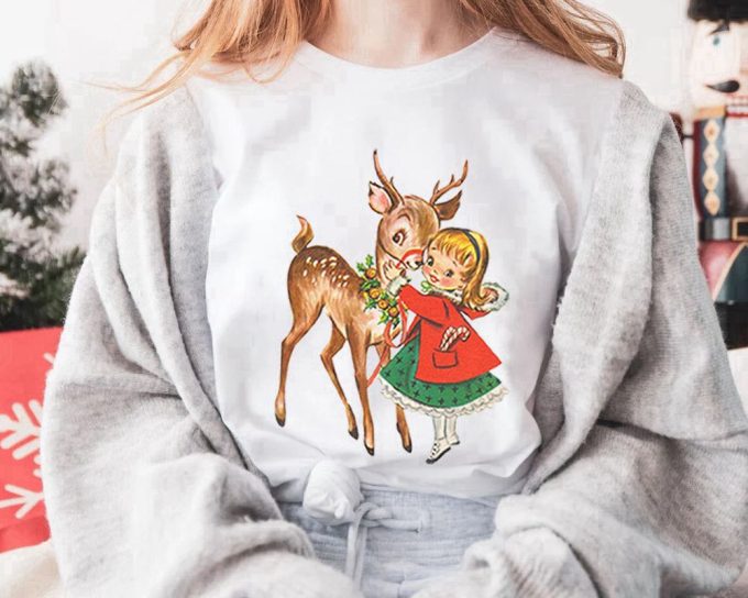 Retro Reindeer Christmas T-Shirt: Classic Holiday Apparel For Rudolph Lovers 8