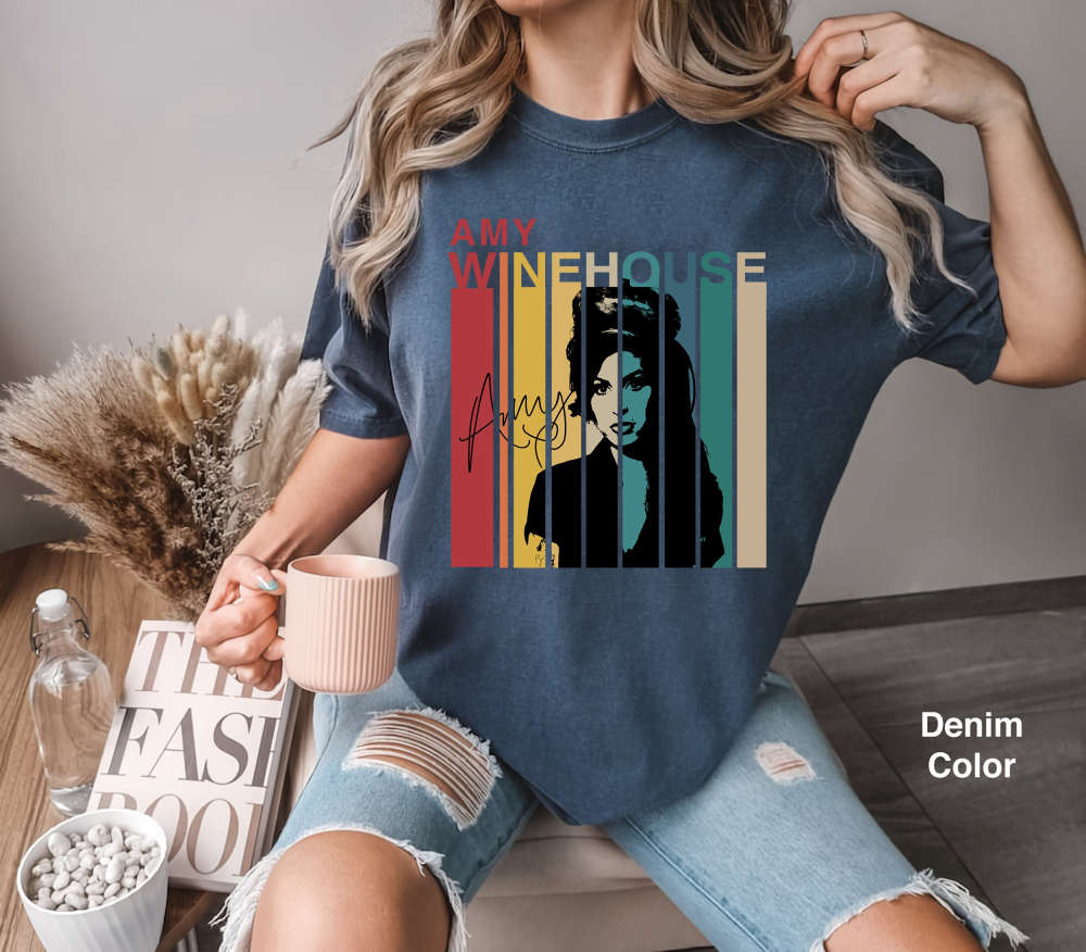 Retro Vintage Amy Winehouse T-Shirt: Music Gift Tee for Friends