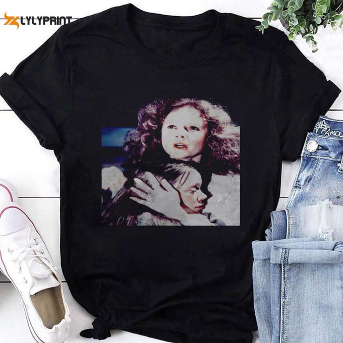 Carrie Movie 1976 T-Shirt, Carrie Shirt Fan Gifts, Carrie Vintage Shirt, Carrie Mother Praying Shirt, Carrie Halloween Shirt, Carrie Horror 1