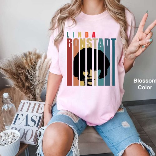 Vintage Linda Ronstadt T-Shirt: Funny Retro Music Gift Shirt 2024