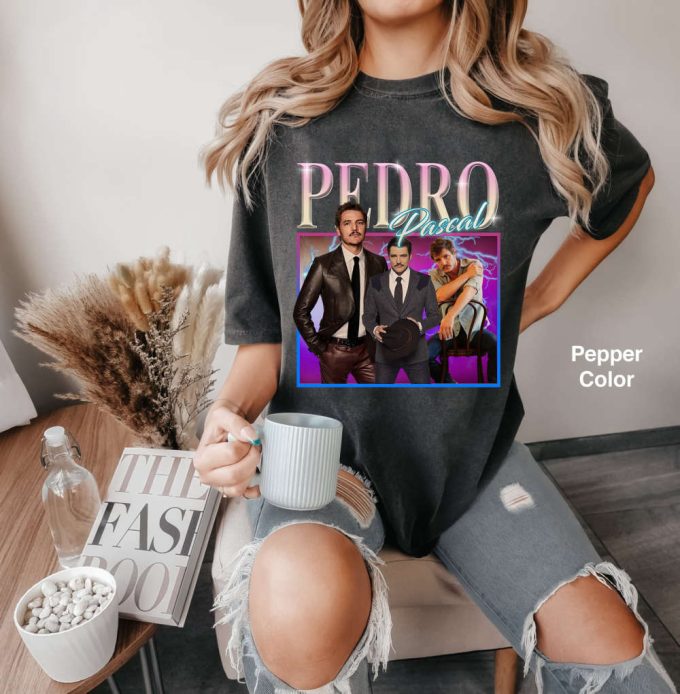 Pedro Pascal Retro Comfort Colors Shirt: Vintage 90S Crewneck &Amp; Sweatshirt 5