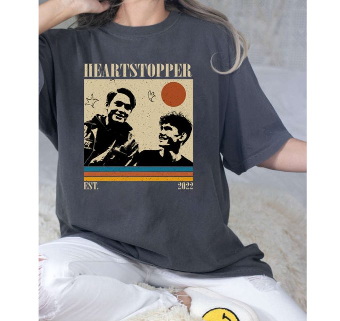 Heartstopper T-Shirt, Heartstopper Shirt, Heartstopper Sweatshirt, Unisex Shirt, Trendy Shirt, Retro Vintage, Vintage Shirt, Dad Gifts 4