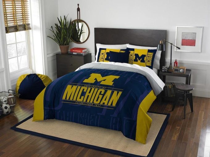 Michigan Wolverines Duvet Cover Bedding Set Gift For Fans 2