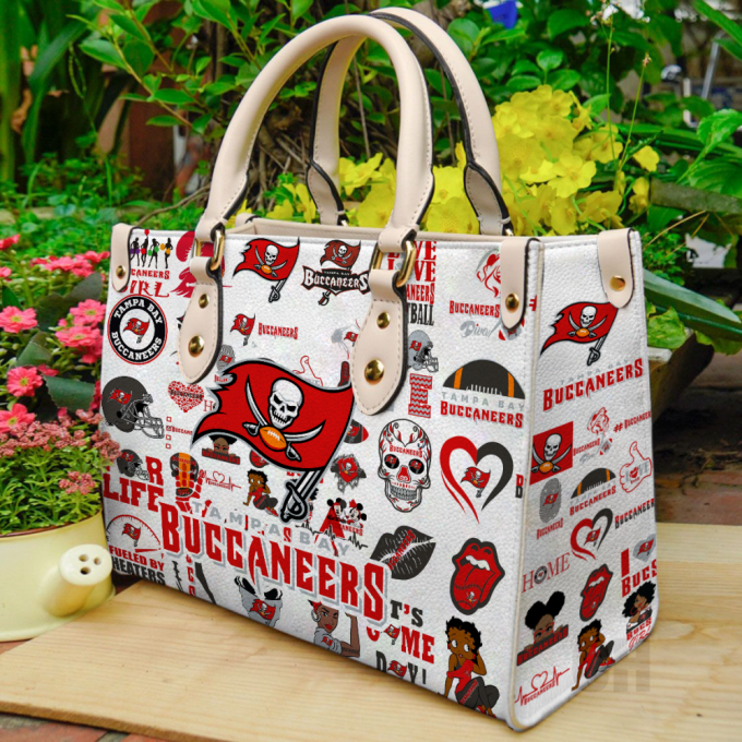 Tampa Bay Buccaneers Lover Leather Bag For Women Gift 2