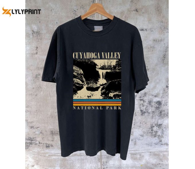 Cuyahoga Valley Travel Shirt: Explore Ohio With Cuyahoga T-Shirt Sweatshirt Hoodie - Vintage Dad Gifts 1