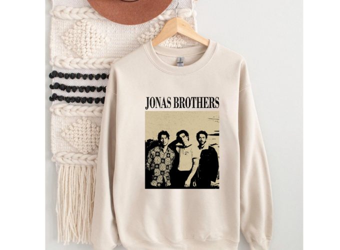 Jonas Brothers Movie T-Shirt Retro Sweater &Amp; Spooky Sweatshirt Short Sleeve Tee 2