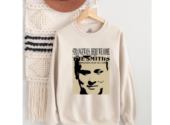 Strangeways T-Shirt Here We Come Hoodie: Retro Unisex Sweatshirt - The Smiths Movie Sweater - Trendy Couples Tee 2