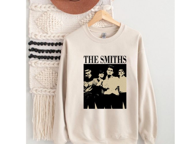 The Smiths Movie T-Shirt Hoodie &Amp; Sweater: Unisex Trendy Sweatshirt Couples Shirt - Cute &Amp; Engaging 2