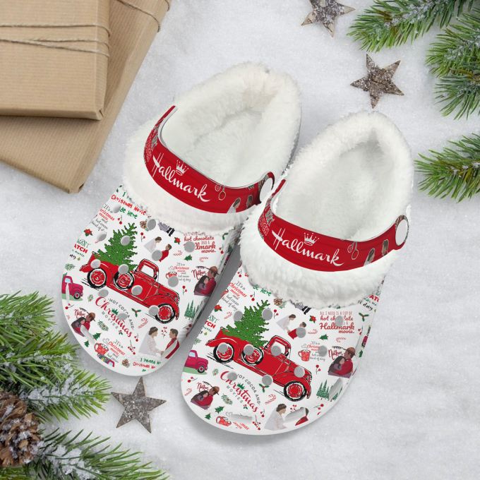 Cozy Hallmark Christmas Fleece Clogs: Stylish Holiday Footwear