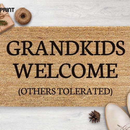 Chilasport Outdoor Mat: Personalized Family Mat - Grandkids Welcome Christmas Gift - Custom Coir Doormat