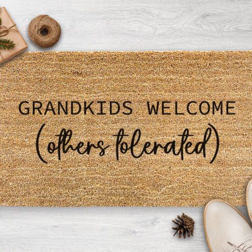 Chilasport Grandkids Welcome Mat – Personalized Christmas Gift Custom Coir Doormat