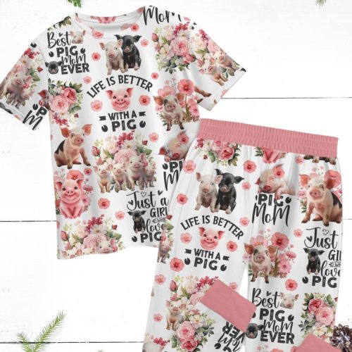 Cute Pigs Pajamas & Shirt: Funny Pig Lover Set Animal Holiday & Farm Life Christmas PJs