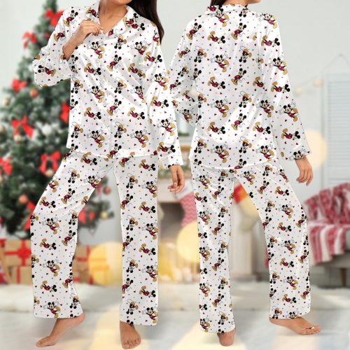 Mickey Mouse Pajamas: Long Shirt & Cartoon Gift for Women – Magic Kingdom T-Shirt Perfect for Christmas Family Trip