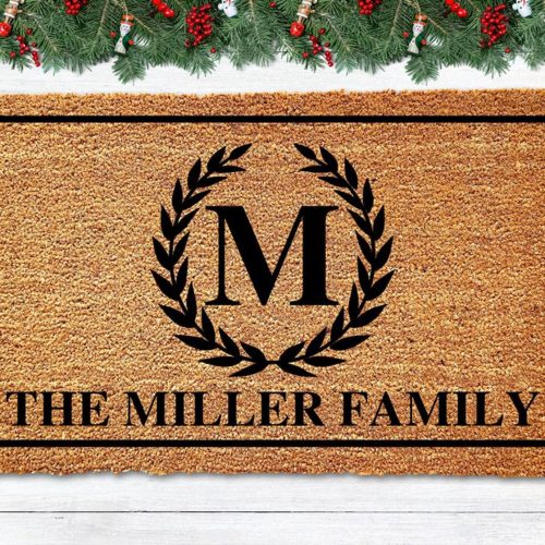 Personalized Monogram Wreath Doormat: Ideal Wedding & Christmas Gift