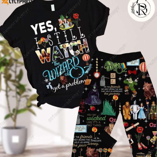 Pennywise Pajamas Set: Scary Halloween Horror Movie Outfit for Women Perfect for Halloween Party!