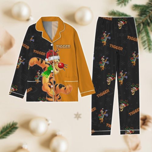 Tigger Christmas Pajamas Set: Winnie The Pooh Movie Thick Pajamas – Disney Cartoon PJ Set Pants with Tigger Santa Hat Xmas Design