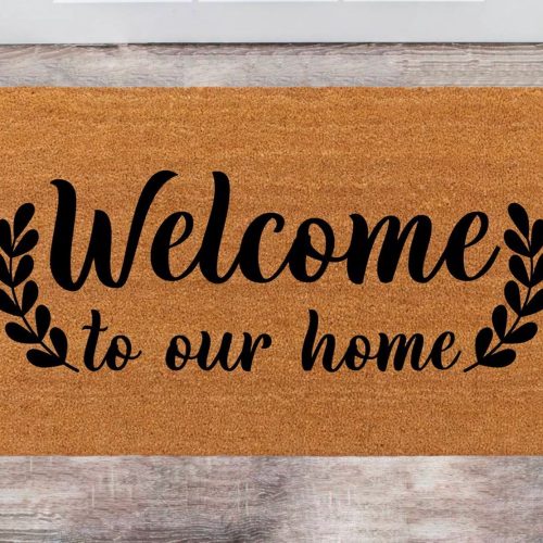 Personalized Christmas Rug: Welcome Pet Lovers to Our Home with Last Name Doormat – Perfect New Year Gift!