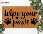 Wipes Your Paws Doormat – Perfect Housewarming Gift & Custom Christmas Decoration – Ideal Present for Mom – Home Doormat