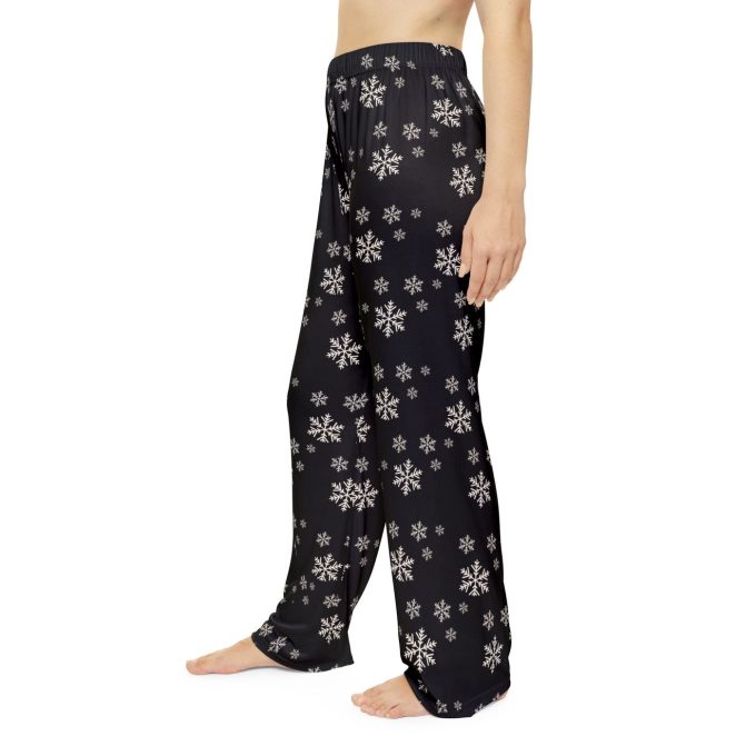 Stay Warm This Christmas With Women S Snowy Winter Cozy Pajama Bottoms In Black 2