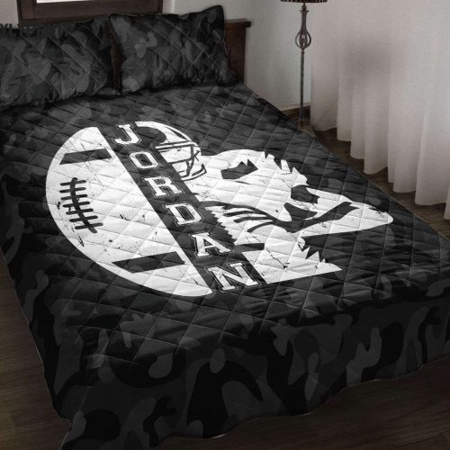 Custom Football Quilt Set: Personalized Bedding with Player Effect Blanket & Pillowcases
